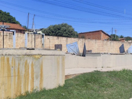Vazamentos de esgoto têm ocorrido com frequência en bairros do municípios - Foto: Reprodução/ MPMS