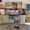 Primeira imagem para quem chega de ônibus ao município se resume a terminal vazio e lanchonete abandonada - Foto: Leonardo Guimarães