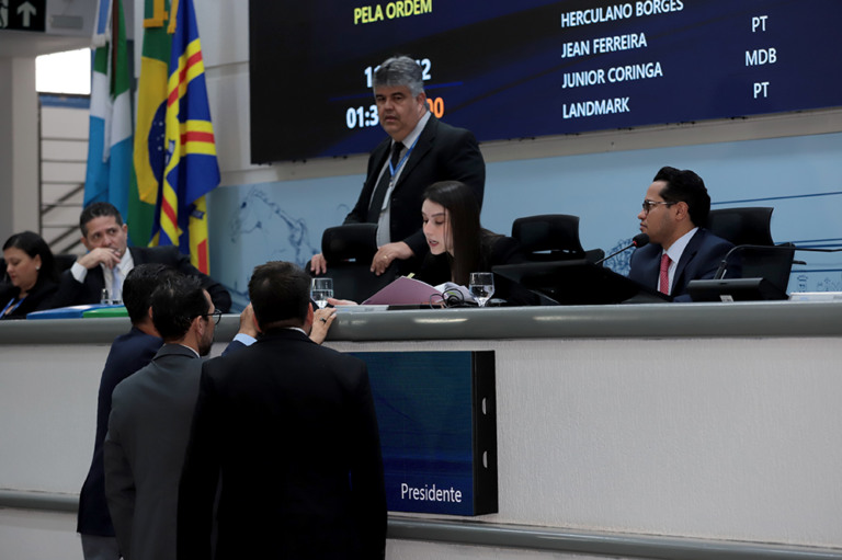 Sessão tem início às 9 horas (Foto: Reprodução/ Câmara)
