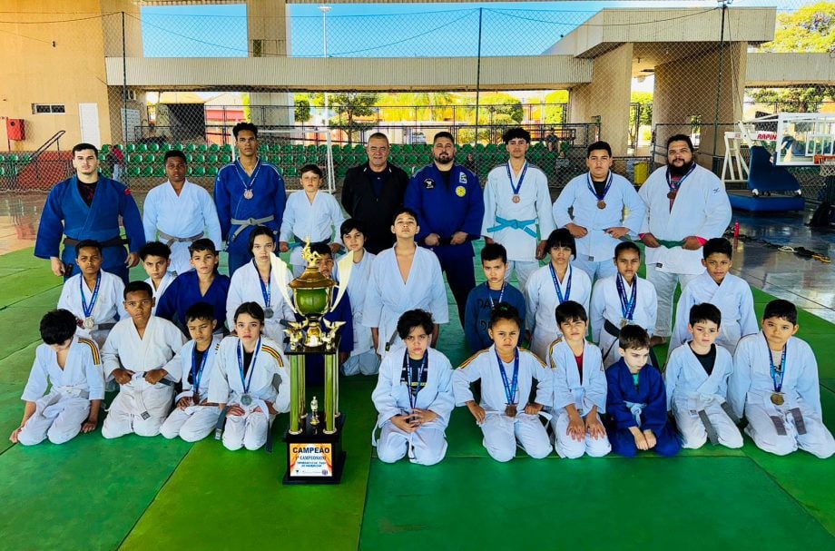 O evento reuniu cerca de 400 atletas de toda a região e foi organizado pela Associação de Judô Andradinense, em parceria com a Secretaria de Turismo, Esportes, Cultura, Lazer e Juventude de Andradina. Foto: Divulgação.