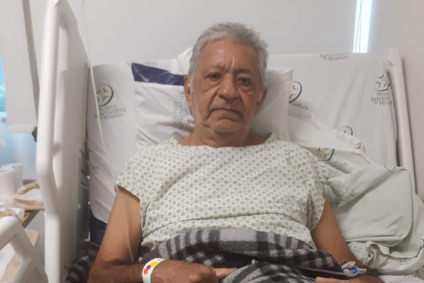 Aposentado Auro Mendonça, 70 anos, operou joelho direito em meados de julho - Foto: Reprodução/ Arquivo Pessoal