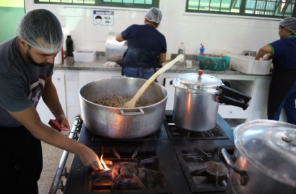 Seis escolas estaduais de Três Lagoas recebem gás natural encanado