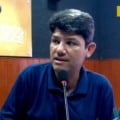 Professor Genivaldo Schilik nos estúdios da Cultura FM Paranaíba - Foto: Cultura FM