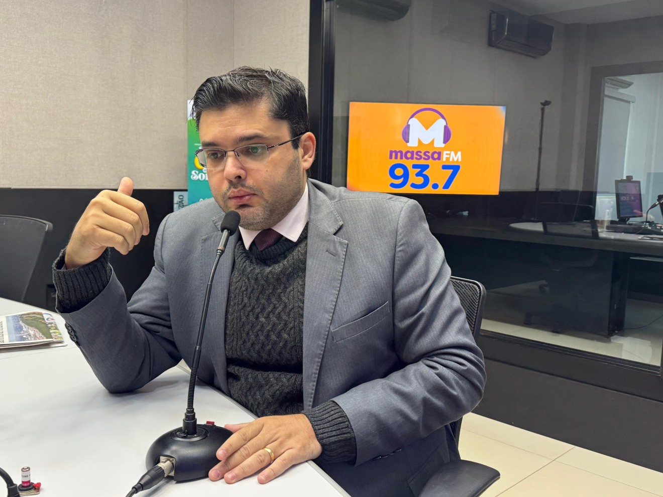 André Theodoro nos estúdios da Massa FM Campo Grande - Foto: Bruno Callegari/Portal RCN67