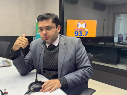 André Theodoro nos estúdios da Massa FM Campo Grande - Foto: Bruno Callegari/Portal RCN67