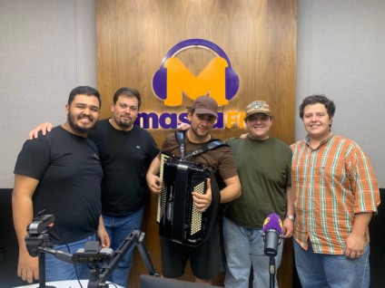 Os Altaneiros nos estúdios da Massa FM Campo Grande - Foto: Fernando de Carvalho/Portal RCN67