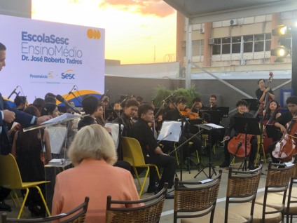 Inauguração da nova escola contou com apresentações artísticas - Foto: Duda Schindler