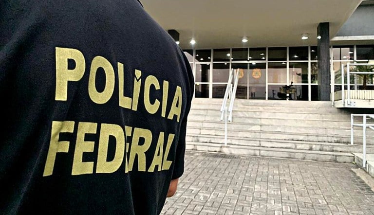 O cumprimento de mandado de busca e apreensão faz parte da Operação Guardiã da Inocência, voltada ao combate de crimes de abuso sexual contra crianças e adolescentes. (Foto: Divulgação PF)