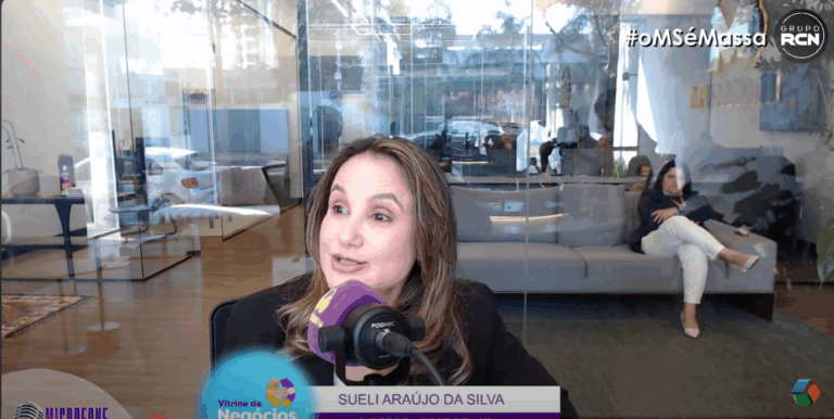 Diretora do Sest Senat Dourados, Sueli Araújo, no Programa Microfone Aberto (Reprodução)