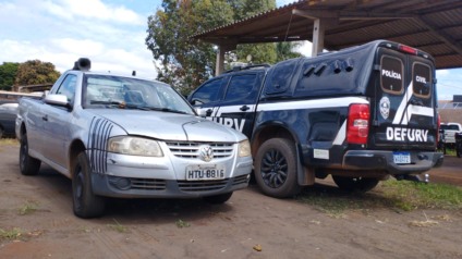 Homem adulterou a placa com fita isolante - Foto: Reprodução/ PCMS