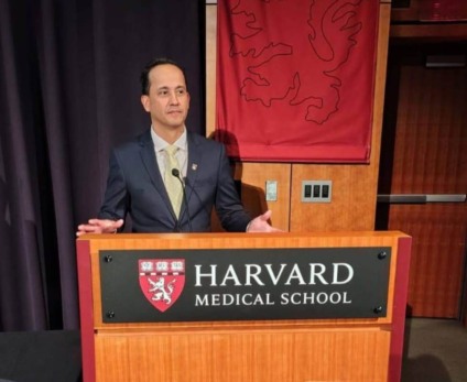 Três-lagoense conclui pós-graduação em Harvard