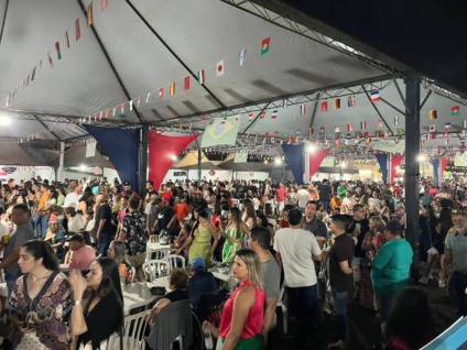 Comida típica de 16 países será oferecida na praça de alimentação (Foto: Arquivo/Cultura FM)