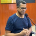 Barbosinha, vice prefeito de Paranaíba, nos estúdio da Rádio Cultura FM 106.3MHz - Foto/Rede Social