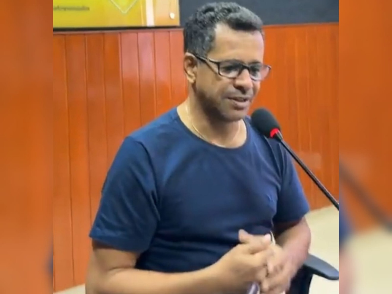 Barbosinha, vice prefeito de Paranaíba, nos estúdio da Rádio Cultura FM 106.3MHz - Foto/Rede Social
