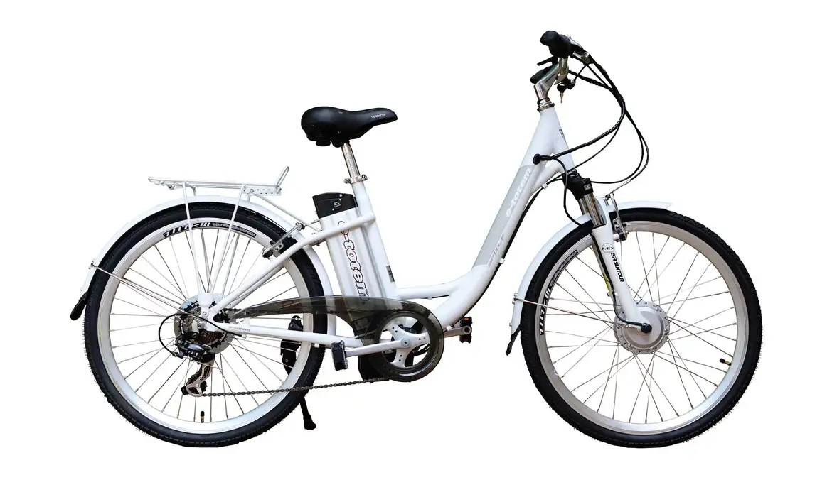 Bicicletas elétricas ganham espaço em Paranaíba e podem passar a ter regras específicas de uso, conforme proposta em análise na Câmara Municipal.