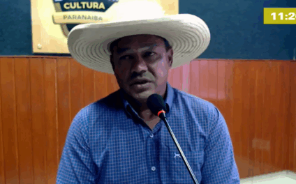 Maurício Bugrão nos estúdios da Rádio Cultura FM Paranaíba 106.3MHz - Foto: Cultura FM