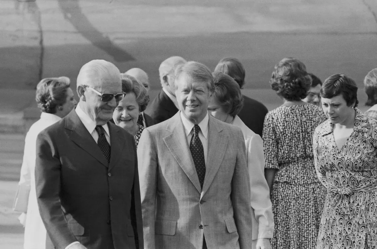 Presidente Ernesto Geisel (à esq.) recebe Jimmy Carter (ao centro) em Brasília em 1978 - Foto: ARQUIVO/ESTADÃO CONTEÚDO/ Presidente Ernesto Geisel (à esq.) recebe Jimmy Carter (ao centro) em Brasília em 1978 - Foto: ARQUIVO/ESTADÃO CONTEÚDO/
