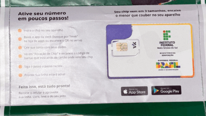Cerimônia marca entrega simbólica dos primeiros chips de internet gratuita a alunos do IFMS