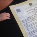 Dados do Censo 2022 mostram que, 99,3% das crianças com até 5 anos de idade tinham registro de nascimento em cartório - Foto: Reprodução/ Agência Gov