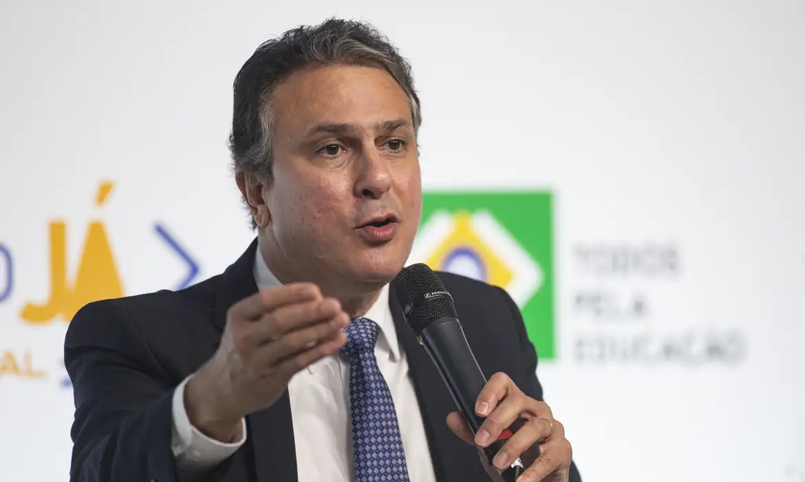 Ministro de Educação Camilo Santana deve vir a Dourados. (Foto Agência Brasil)
