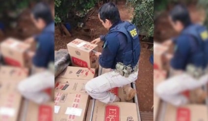 O motorista não obedeceu a rdem de parada dos policiais e fugiu por uma estrada vicinal - Reprodução/PRF