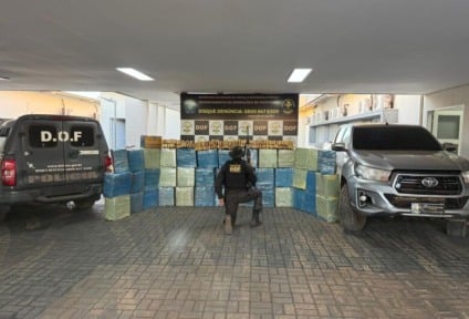 O entorpecente, avaliado em cerca de R$ 5,1 milhões, foi encaminhado à Defron em Dourados. (Foto: Divulgação/DOF)