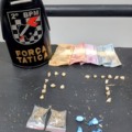 Adolescente de 15 anos é apreendido por tráfico de drogas no bairro Novo Oeste