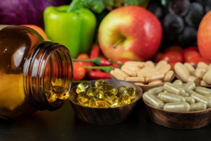 Suplementação são produtos projetados para complementar dieta alimentação (Foto: Reprodução/ Indcaps)