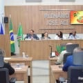 Defensor Público. Gustavo Terra  fala a vereadores durante a 27ª sessão ordinária da Câmara Municipal (Foto: Câmara Municipal)