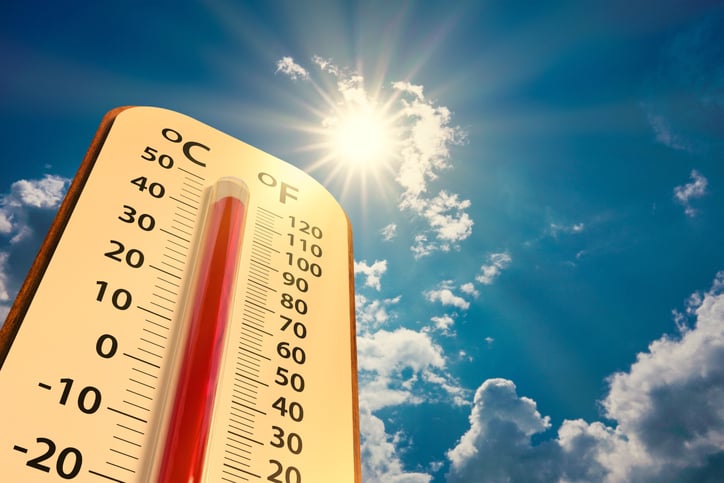 O calor e baixa umidade aumentam o risco de problemas respiratórios e desidratação - Foto: Arquivo/RCN67