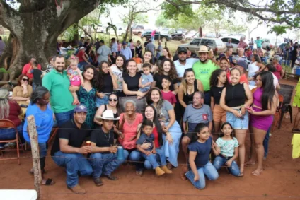 Lúcida e bem-humorada, aniversariante recebeu familiares e amigas