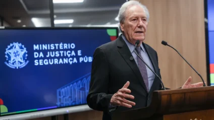 Ministro da Justiça, Ricardo Lewandowski, durante coletiva de imprensa em Brasília nesta terça-feira - Foto: José Cruz/Agência Brasil