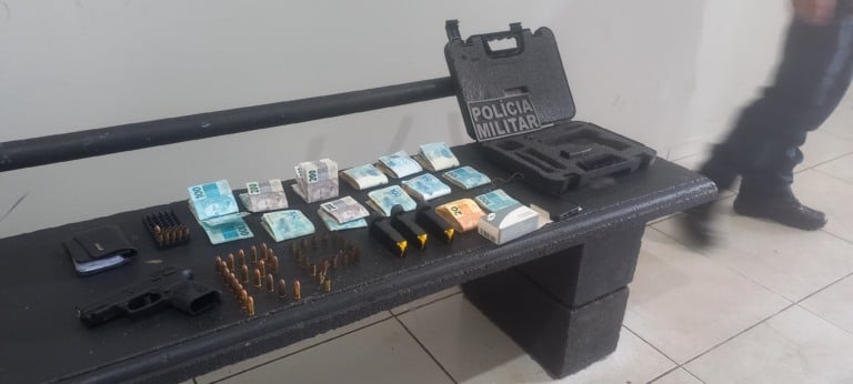 Rádio Patrulha da Polícia Militar apreende arma munições e dinheiro no Jupiá
