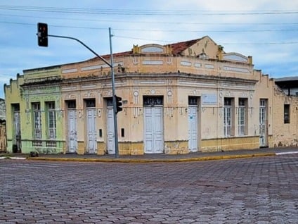 Casarão fica localizado na região central de Corumbá - Foto: Reprodução/MPMS