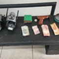 Arma artesanal, drogas e eletrônicos apreendidos pela PM em Três Lagoas