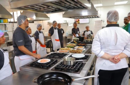 Turmas têm entre 15 e 20 alunos e carga horária superior a 100 horas - Foto: Divulgação/Governo de MS