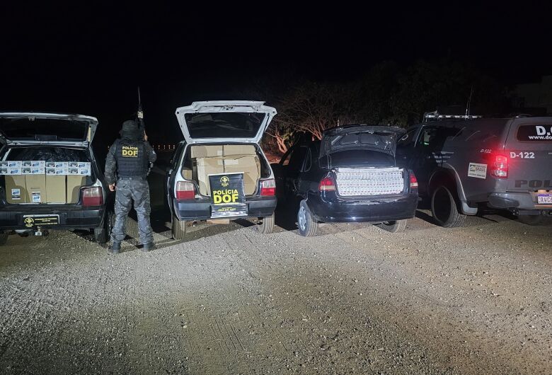 Os militares faziam bloqueio na MS-164, próximo à Usina Tonon, zona rural do município, quando interceptaram dois Fiat Uno e um GM Corsa. (Divulgação DOF)