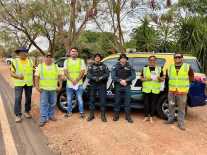 Policiais deram apoio à ação do Demutran (Foto: Daniel Silva/DICOM)