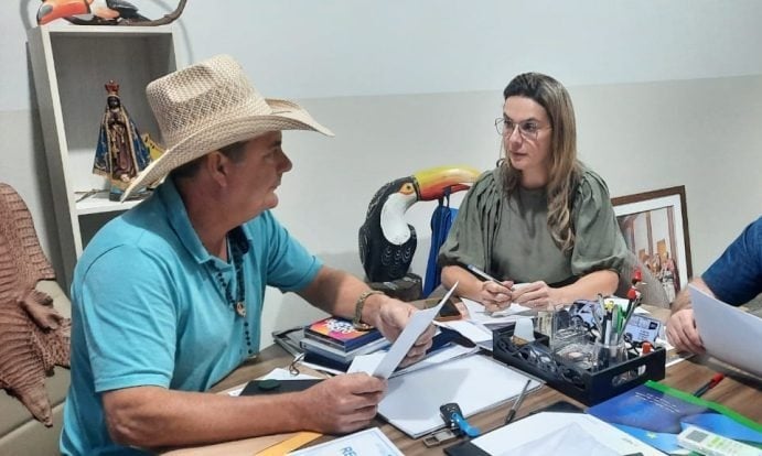 Ângelo Guerreiro e Elaine Cristina Ferrari foram multados em mais de R$ 28 mil pelo TCE-MS - Foto: Reprodução TVC 