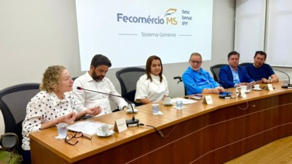 Assinatura na sede da Fecomércio em Campo Grande (Foto: Reprodução/ Assessoria)