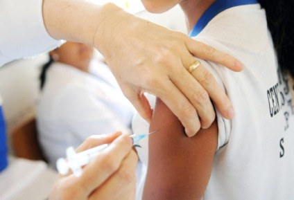 Campanha de vacinação contra HPV é prorrogada para adolescentes de 15 a 19 anos até dezembro