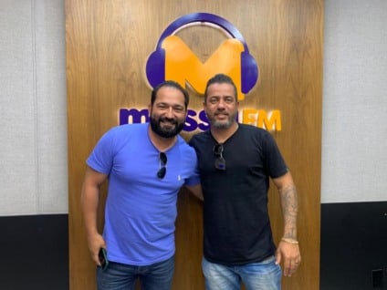 Rafael Coelho e Luiz Neto nos estúdios da Massa FM Campo Grande - Foto: Gerson Wassouf/Portal RCN67