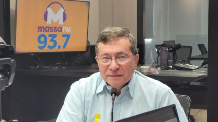 Marcos Estevâo nos estúdios da Massa FM Campo Grande - Foto: Rodrigo Moreira/Portal RCN67