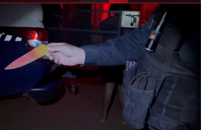 Marido teria desconfiado do envolvimento entre a esposa e o primo, e desconfiança terminou em facada na perna. Foto: Divulgação. Marido teria desconfiado do envolvimento entre a esposa e o primo, e desconfiança terminou em facada na perna. Foto: Divulgação.