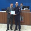 Bombeiro três-lagoense recebe homenagem na Câmara por atuação em resgates no Rio Grande do Sul