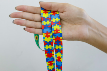 Cordão para utilização de autistas - Foto: Reprodução/ Roberto Dziura