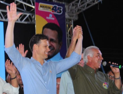 Maycol Queiroz assina filiação ao PL, acompanhando Reinaldo Azambuja
