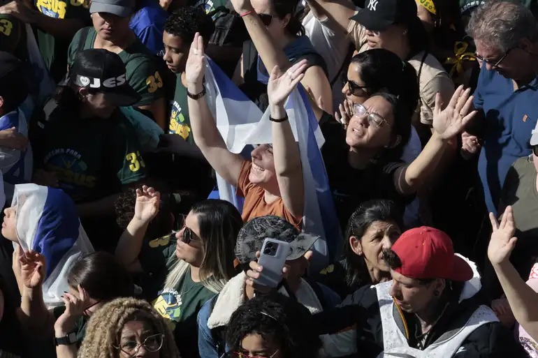 Dois dias de muita fé, união e oração entre os fiéis, em Três Lagoas. Foto: Divulgação.