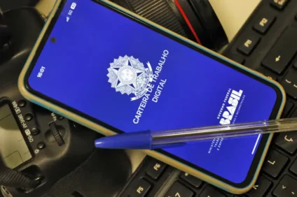 Interessados devem levar documento com foto e carteira de trabalho na sede da Funsat - Foto: Reprodução/ Agência Brasil