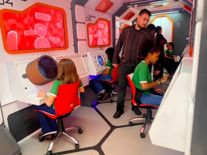  “Missão Gênese – Uma Jornada Nanocientífica”, um projeto itinerante que une tecnologia e educação em saúde para falar sobre prevenção do câncer. (Foto: Divulgação)